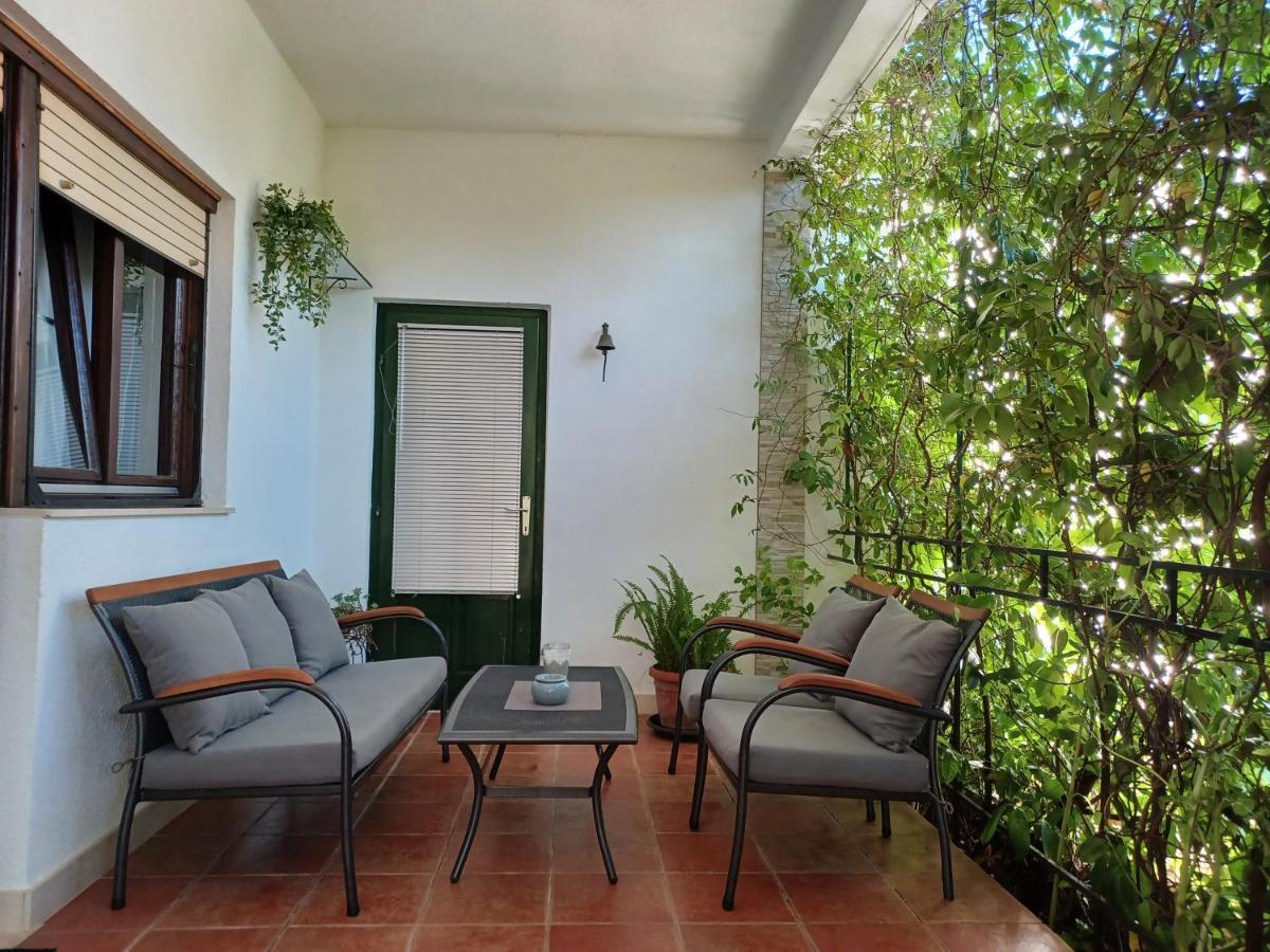 Apartment Lorenzo Trogir Exterior photo